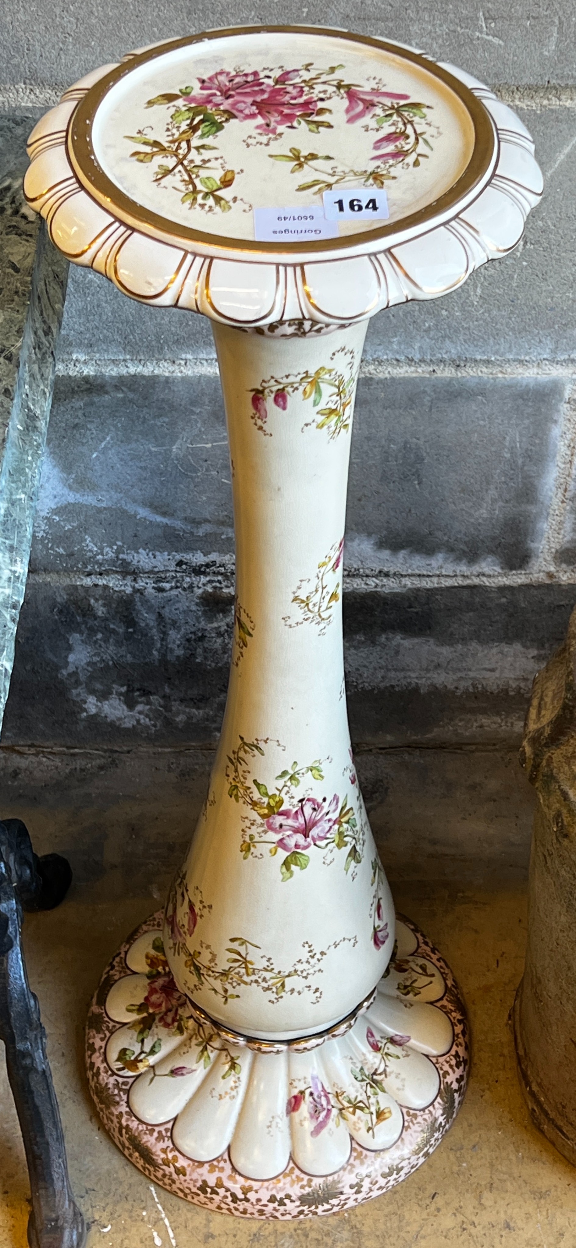 An early 20th century jardiniere stand, height 84cm